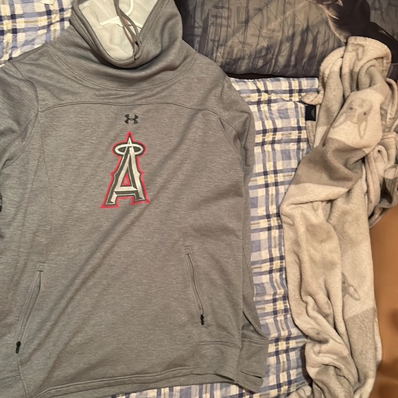 Turtle neck - Picture 2 of 3